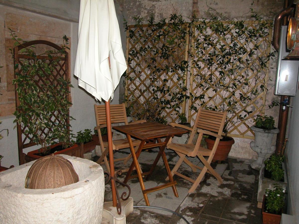 דירות ונציה Al Pozzo Dei Scoacamini, 100 M From San Marco, Ground Floor מראה חיצוני תמונה