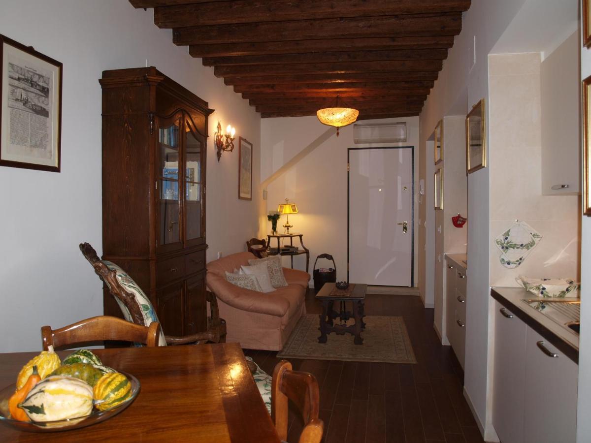 דירות ונציה Al Pozzo Dei Scoacamini, 100 M From San Marco, Ground Floor מראה חיצוני תמונה