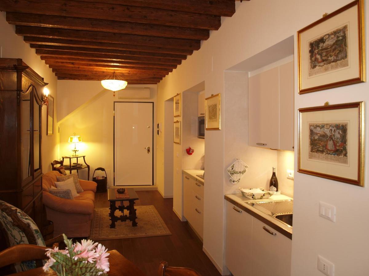 דירות ונציה Al Pozzo Dei Scoacamini, 100 M From San Marco, Ground Floor מראה חיצוני תמונה